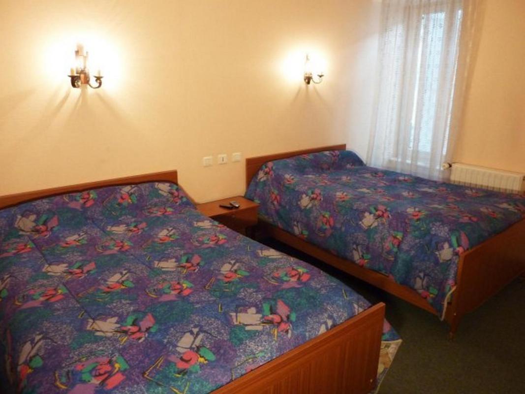 Hotel Restaurant Du Pont-Vieux Saint-Flour  Zewnętrze zdjęcie